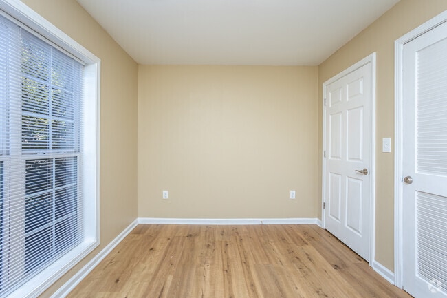 2BR, 2BA - 1,109SF - Primary Bedroom