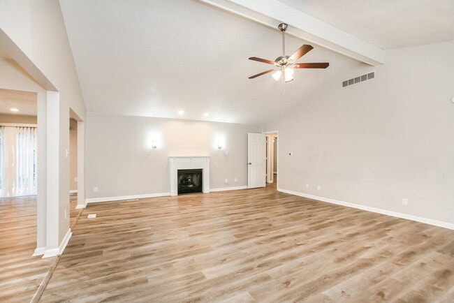 Photo - 705 Firethorn Cir