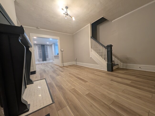 Photo - 940 Studer Ave