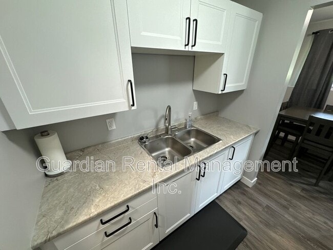 Photo - 117 Centennial Dr Unit Apt 4