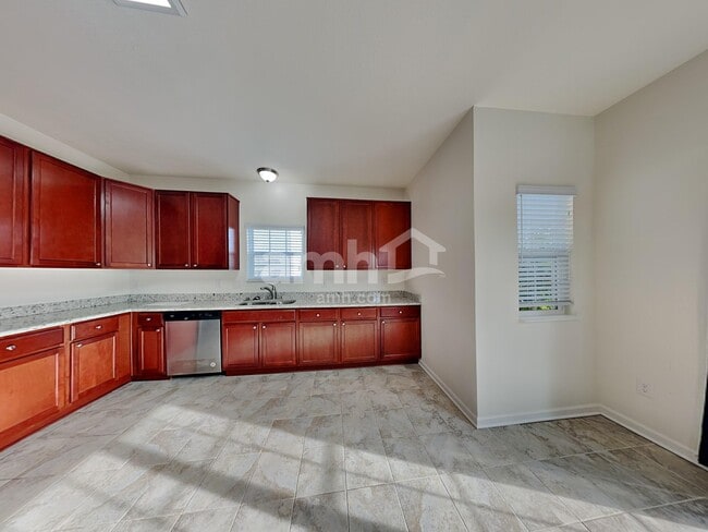 Photo - 635 Prospector Dr