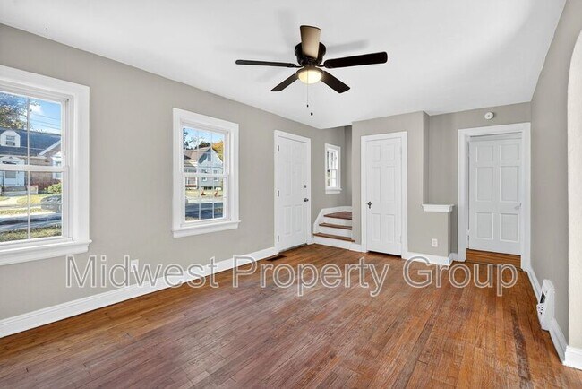 Photo - 46 N Harvey Ave