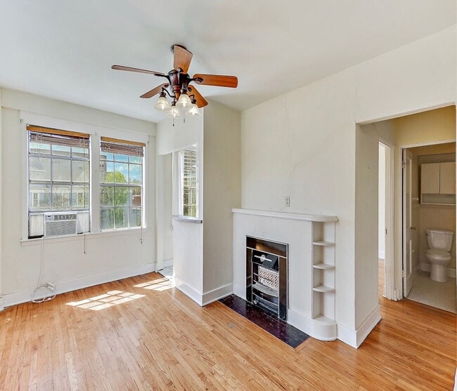Photo - One-Bedroom Apartment In Belhaven! Unidad C5