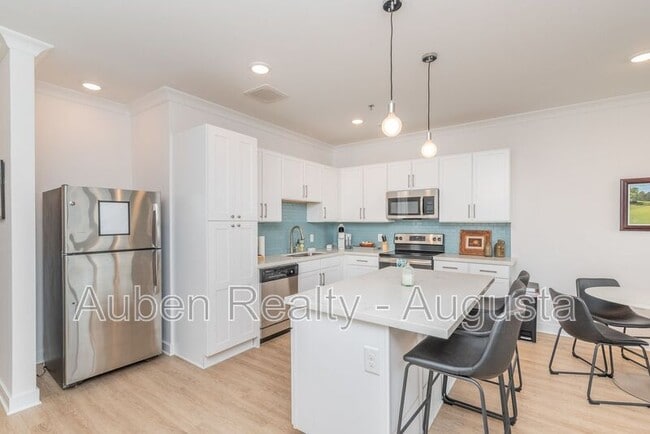 Photo - 111 Railroad Ave