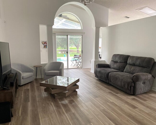 Photo - 2840 Runyon Cir