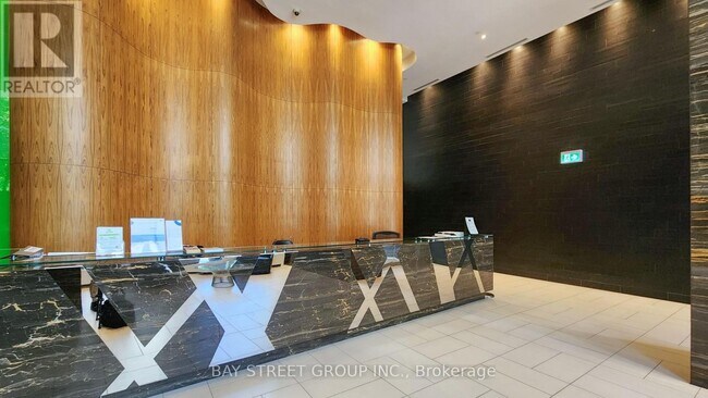 Photo - 21 Iceboat Terr Unité 2315