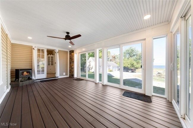 Photo - 31103 Lakeshore Blvd