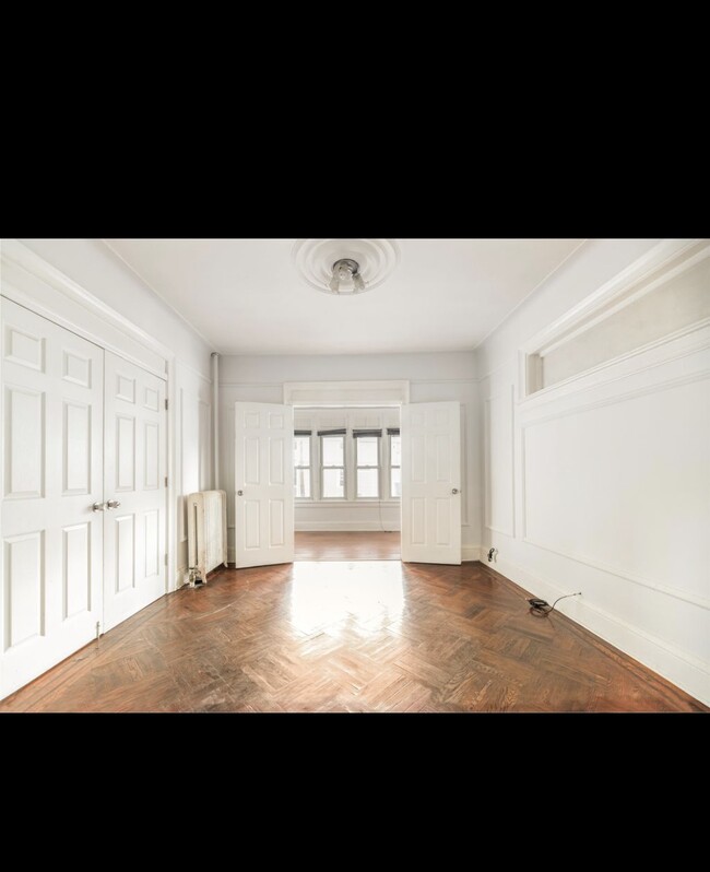 Building Photo - 603 Garfield Ave Unit 1