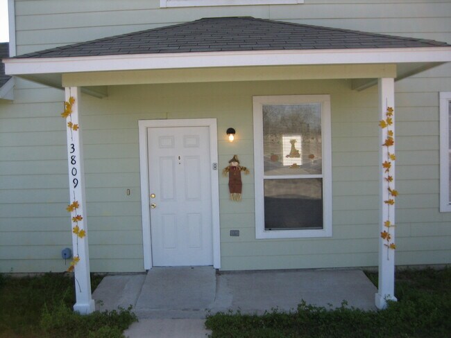 Photo - 3809 E Martin Luther King Jr Blvd Unidad B