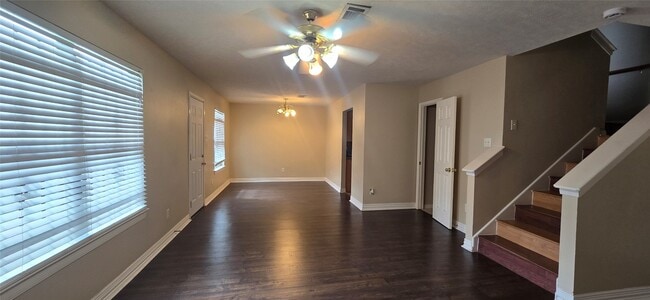 Photo - 7929 Comal St