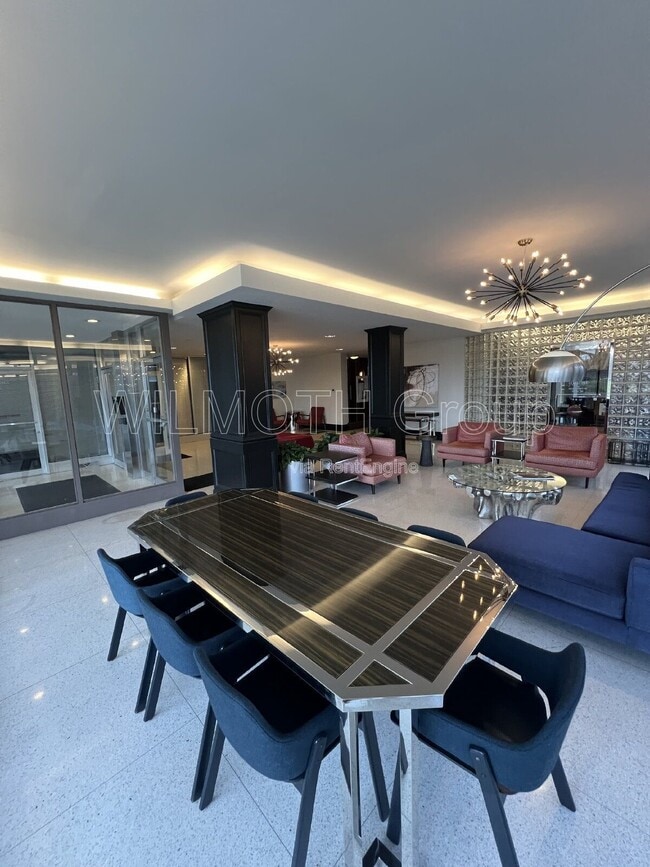 Photo - 3965 N Meridian St