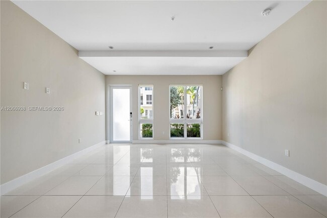 Building Photo - 10280 NW 63rd Terrace