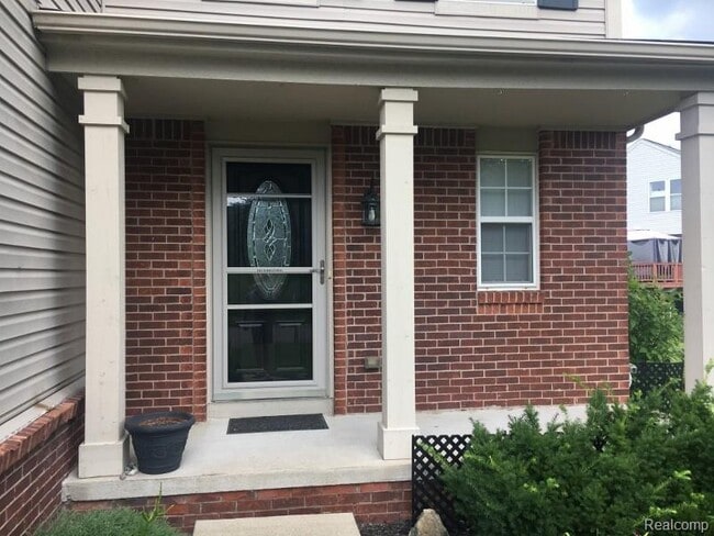 Photo - 10105 Edgewater Trail