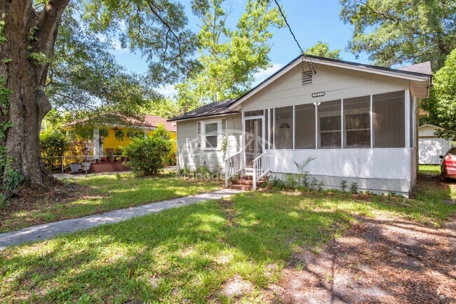 Building Photo - 3824 Penton St Rental