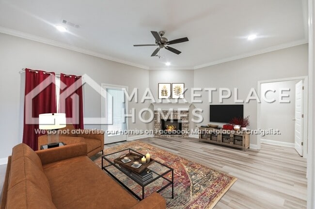 Photo - 569 Silver Hill Dr