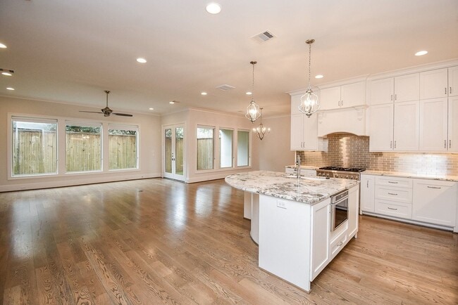 Photo - 810 Remington Glade Dr