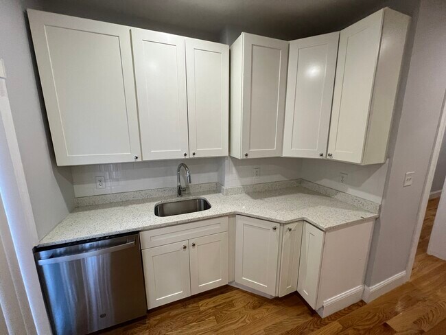 Photo - 148 Oxford St Unit #374-2