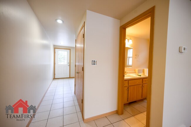 Photo - 2137 S Broadway