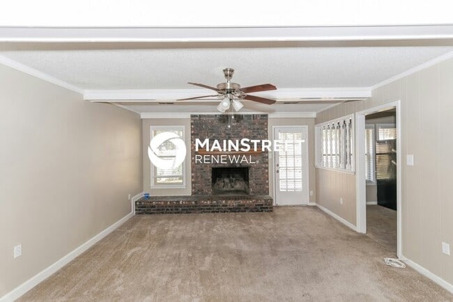 5 Bedroom Pet-Friendly Home in Memphis, TN with Main Street Renewal