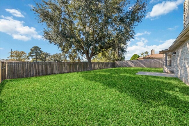 Photo - 17075 Great Glen Dr