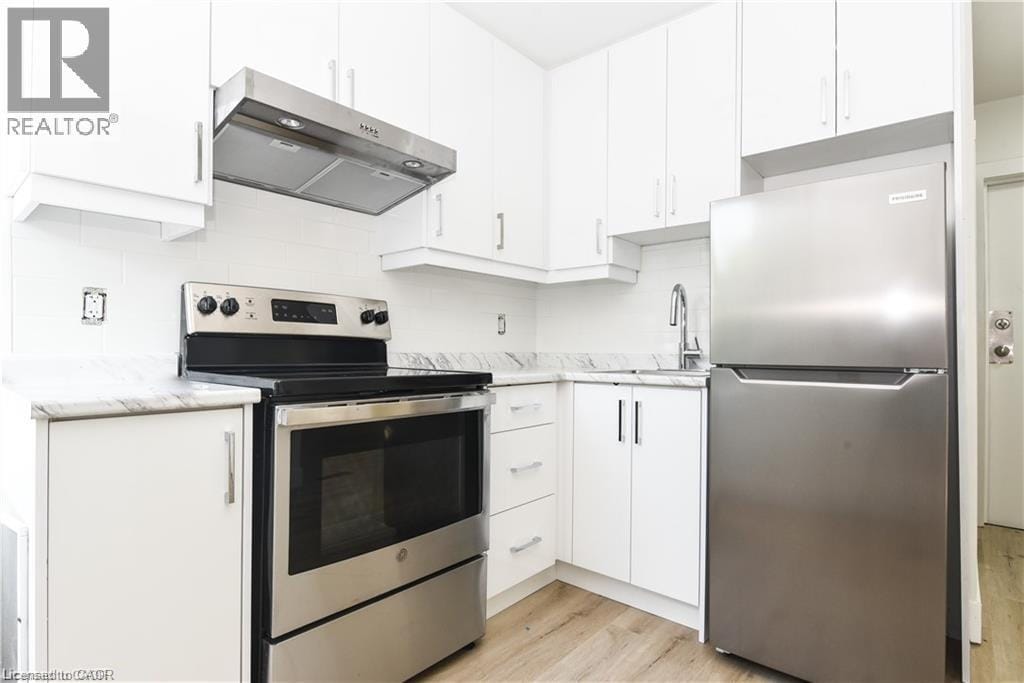 Photo - 13 Westinghouse Ave