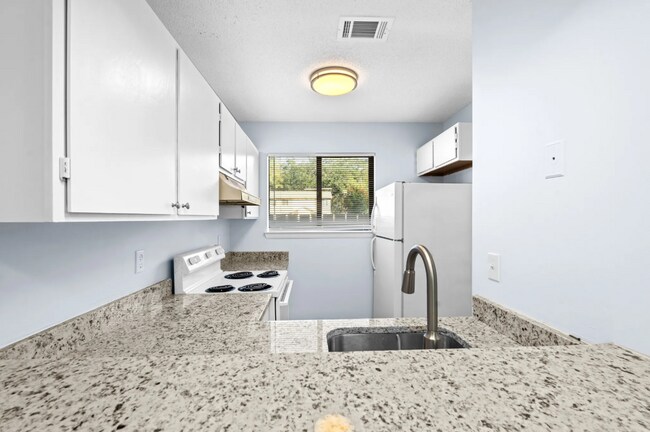 Dogwood Apartments