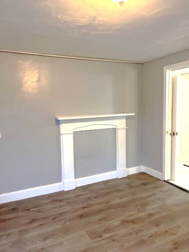 Photo - 1295 Main St Unit 2B