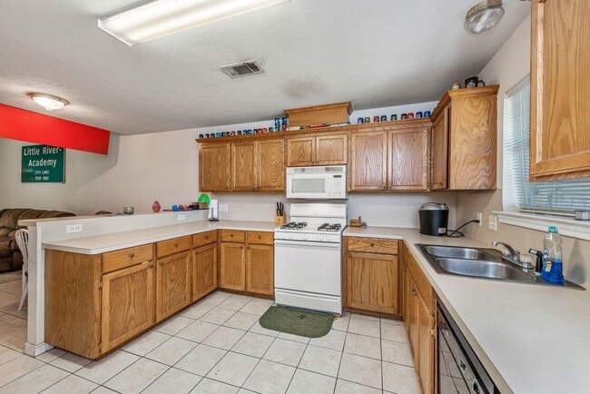 Photo - PRE-LEASE August 2026!! Great Location for...