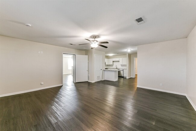 Photo - 3602 Alice St