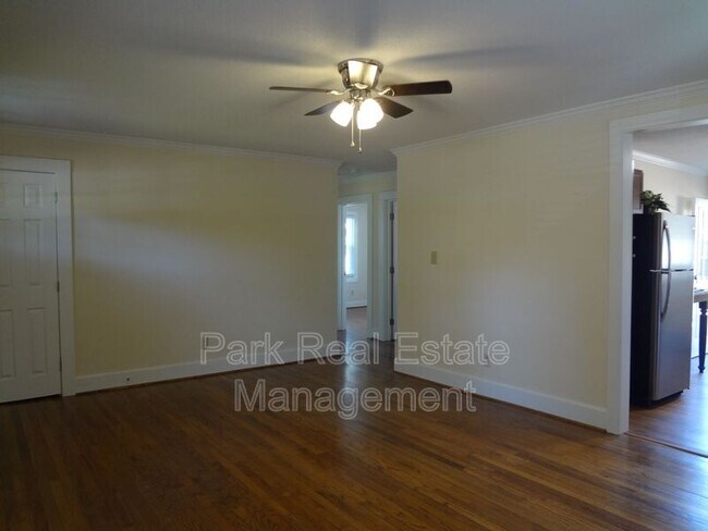 Photo - 602 Hillsborough Rd