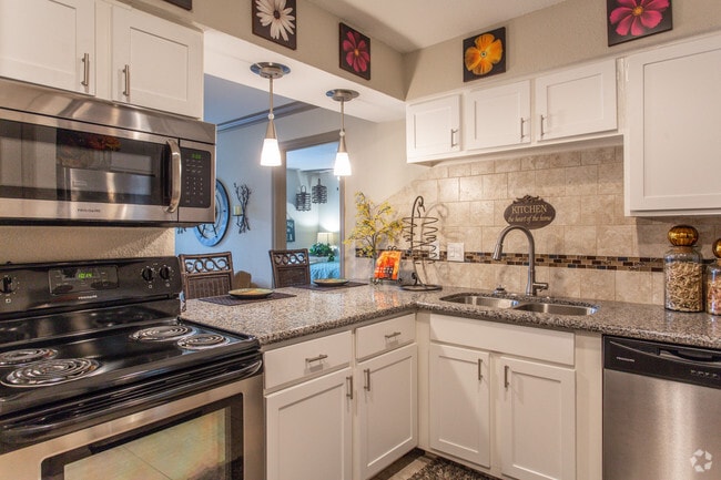 Kitchen - Teakwood at Seabrook