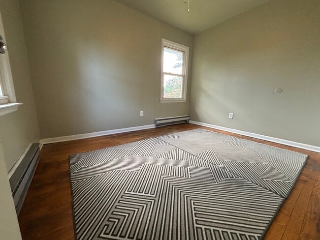 Photo - 103 Hanks St