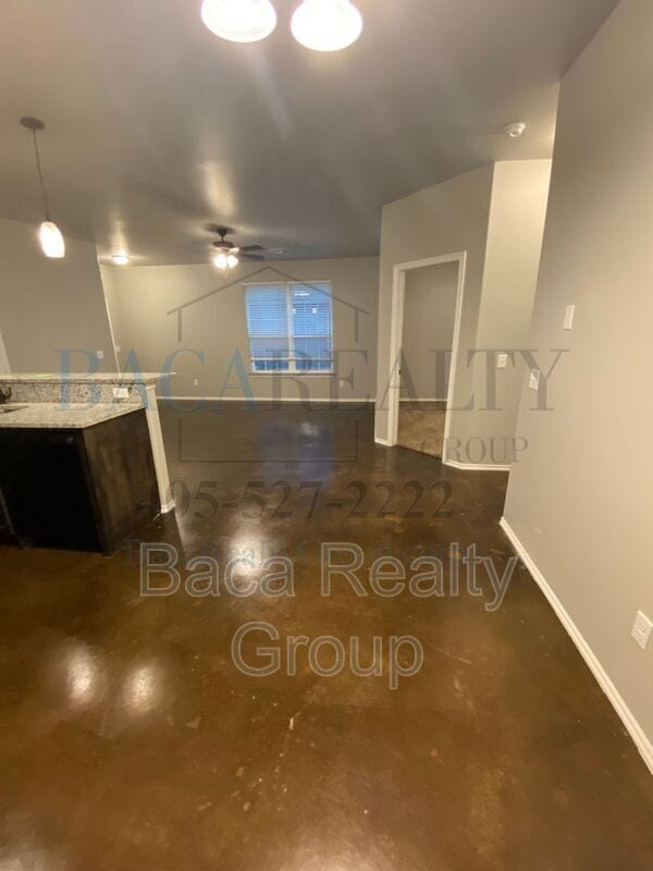 Photo - 1758 Eighty-Niner Ter