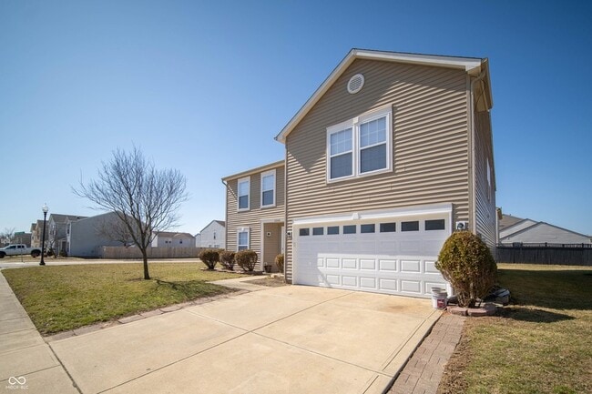 Photo - 1566 Howell Dr