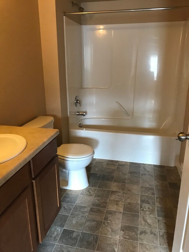 Pointe Apartments