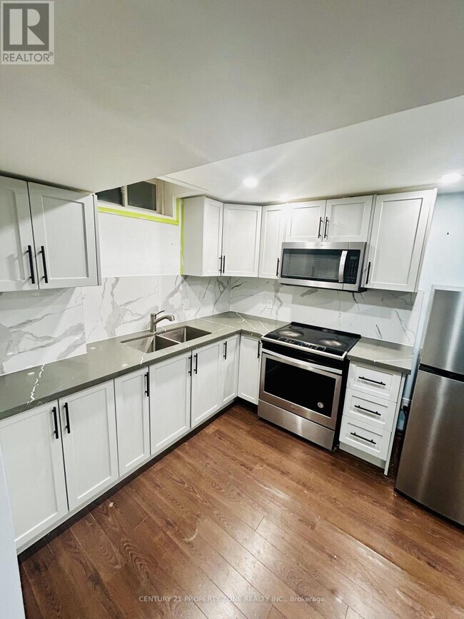 Photo - 1123 Woodward Ave
