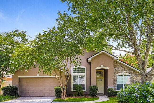 Building Photo - 8895 Canopy Oaks Dr Rental