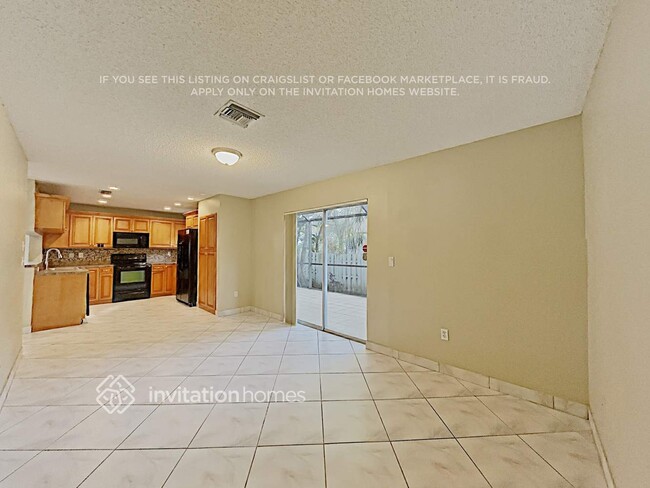Photo - 831 NW 98th Ave
