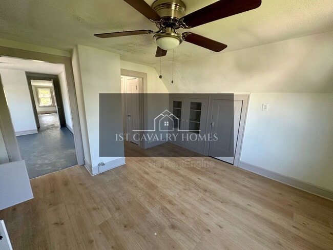 Photo - 3540 E 154th St Unidad 3