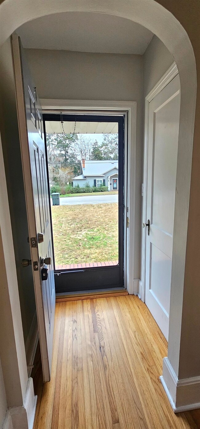 Photo - 908 Lakewood Ave