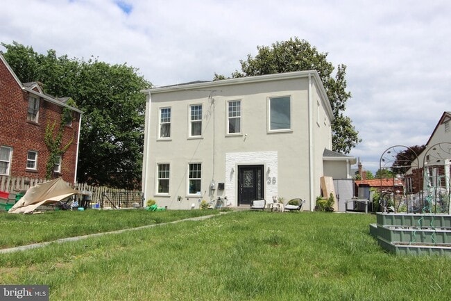 Photo - 38 Riggs Rd NE