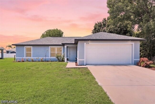 Photo - 626 NW 2nd Ln