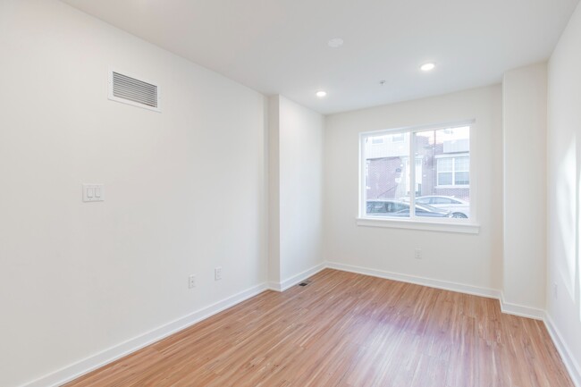 Photo - 810 W Norris St Unidad 1