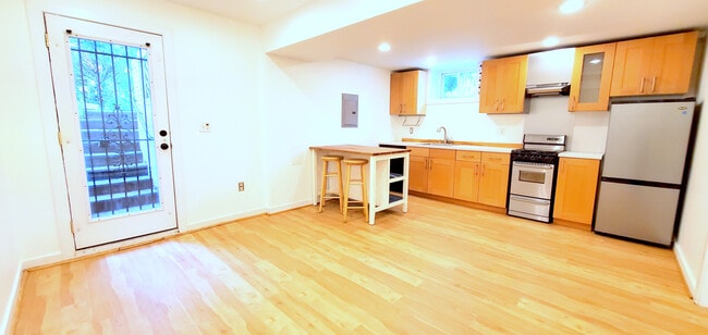 Photo - 715 14th St SE Unidad B