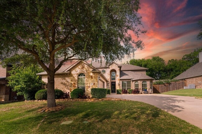 Photo - 939 Windham Dr