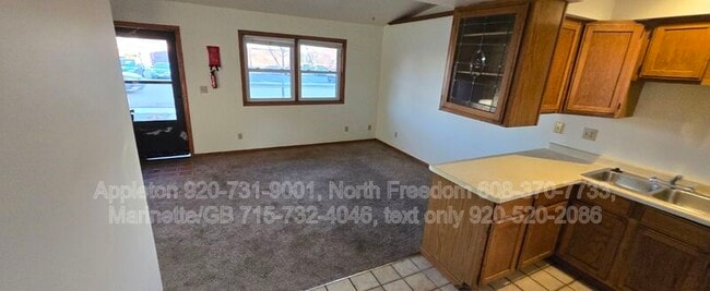 Photo - 347 Dove St
