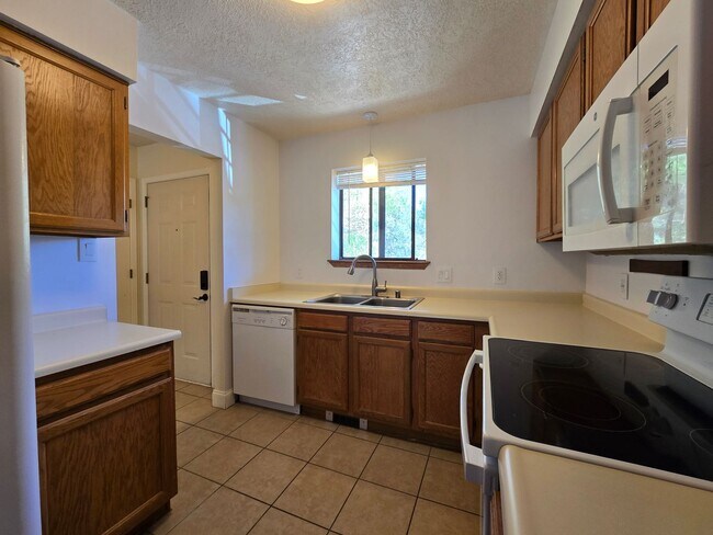 Photo - Centrally Located Quiet 2nd Story Condo unfurnished Unit 205