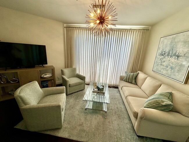 Photo - 365 5th Ave S