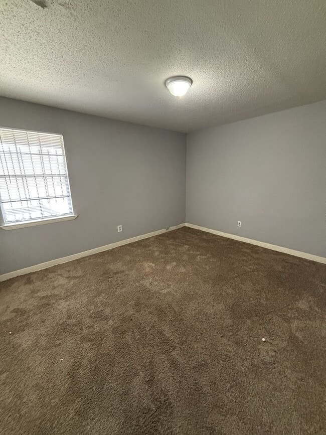 Photo - 837 Graymont Ave W Unidad Apt D