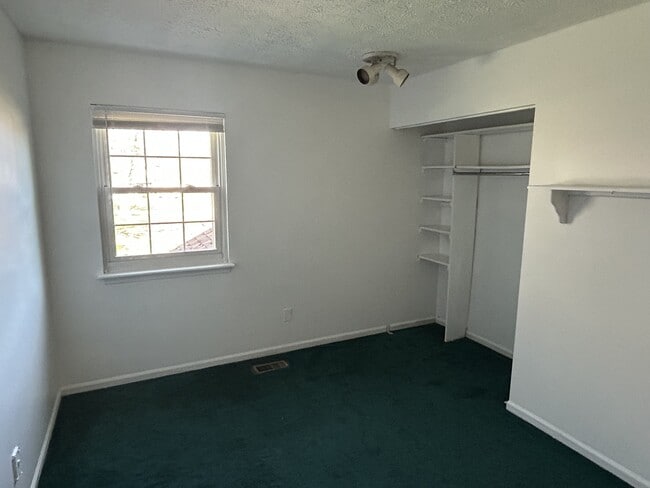 Photo - 530 Chesley Dr